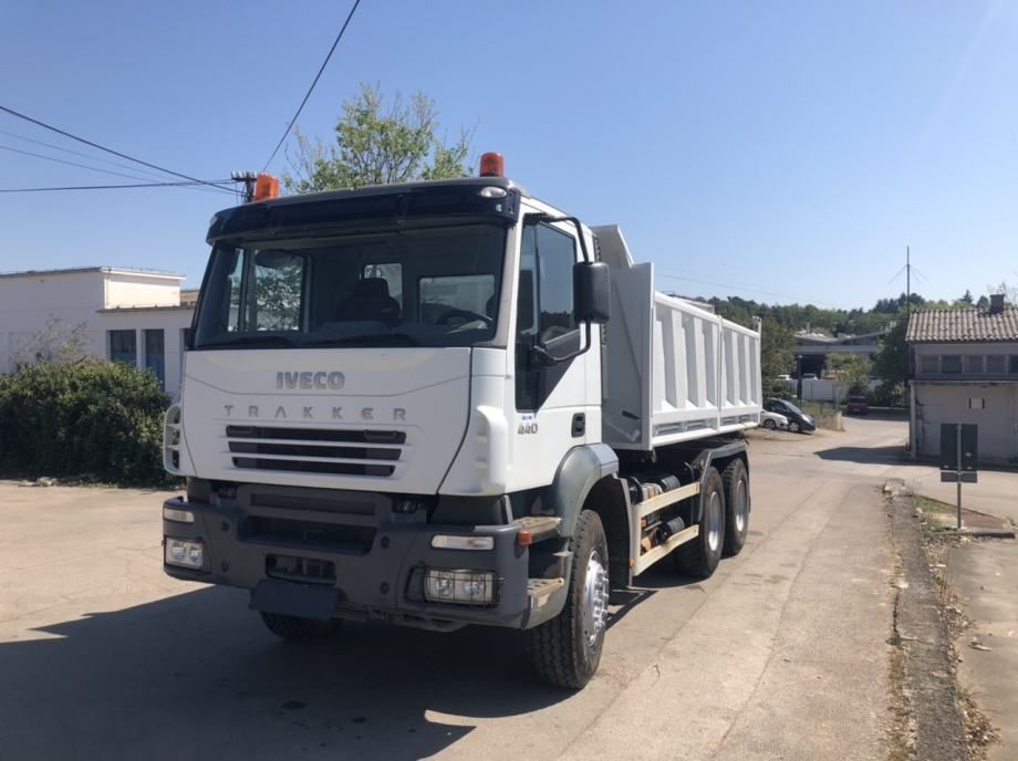 Iveco troosovinski kiper